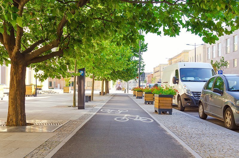 Piste cyclable dans l'espace public à Londres