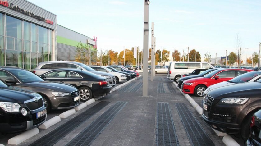 Parkirišče pred Audijem v Nemčiji
