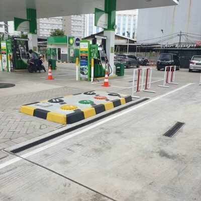 RECYFIX PRO trenches at petrol station in Jakarta