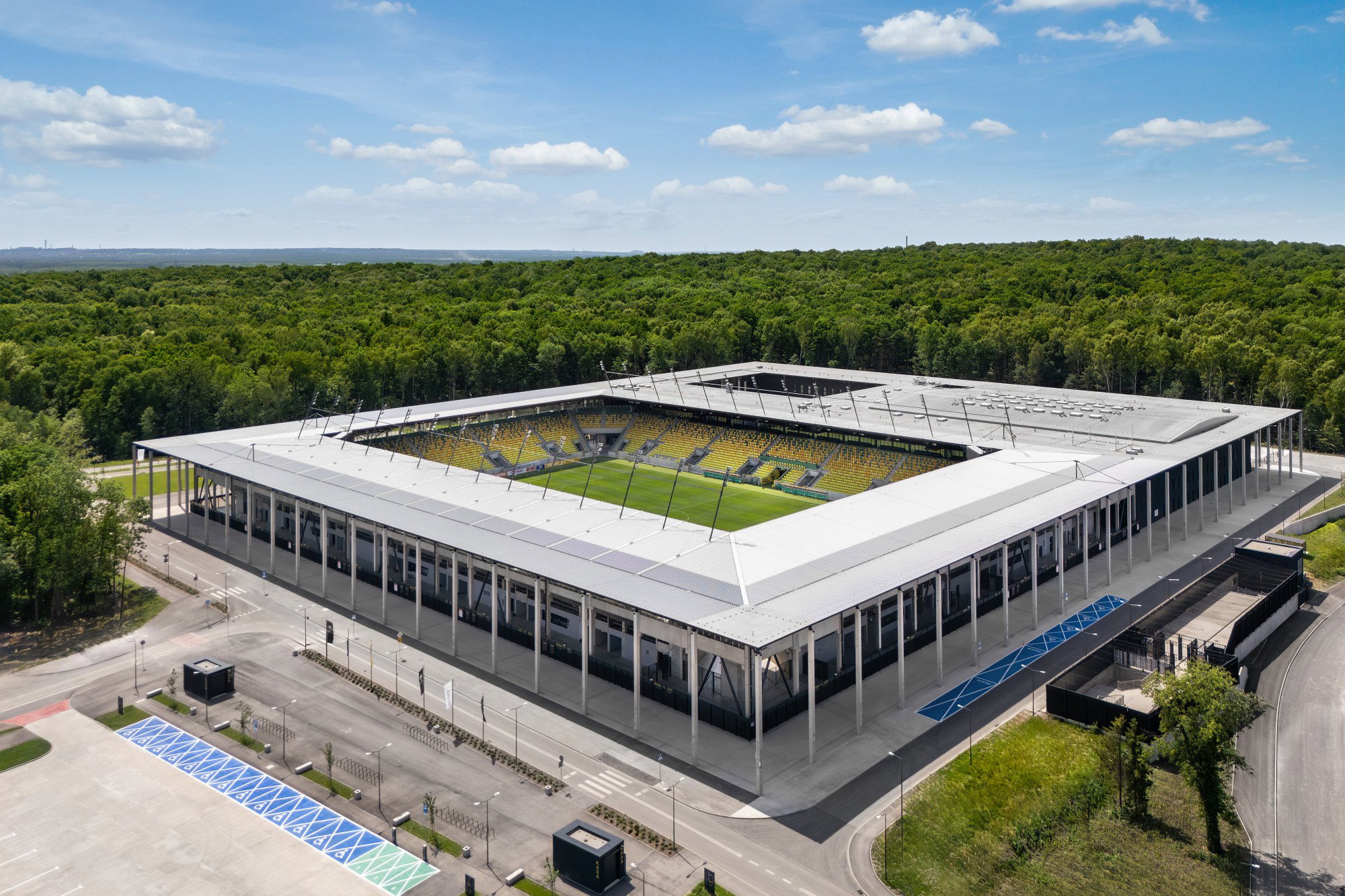 Stadion, arena w Katowicach. Zdjęcie z loty ptaka na stadion