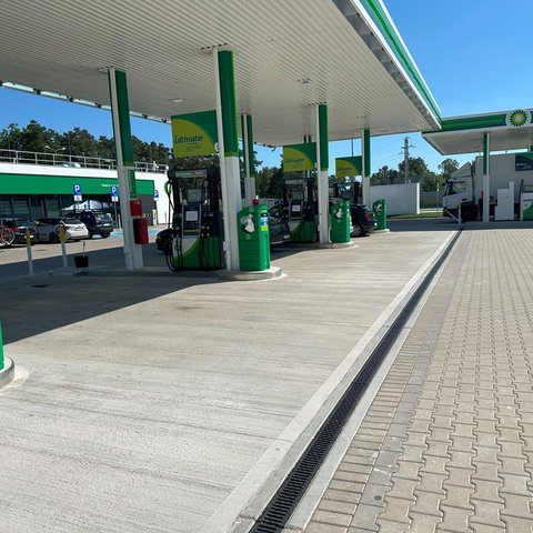 stacja benzynowa BP, odwodnienie wody przy stacji benzynowej